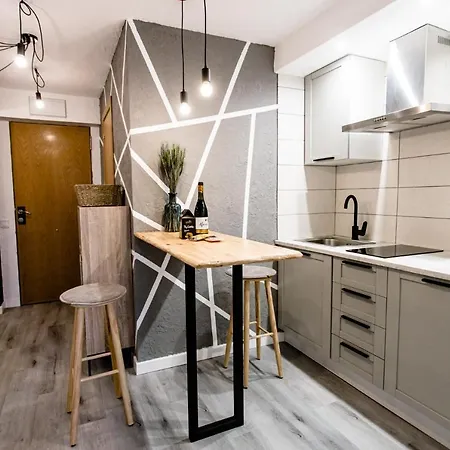 Lovely Two Bedroom In The Center Of Lägenhet