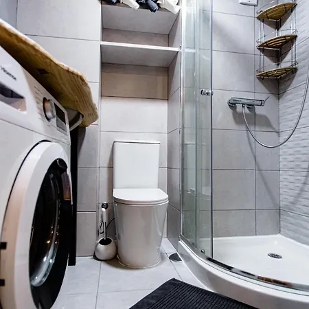 Lovely Two Bedroom In The Center Of